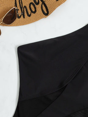 Maiô Contraste – Elegância e Estilo com Cores Marcantes