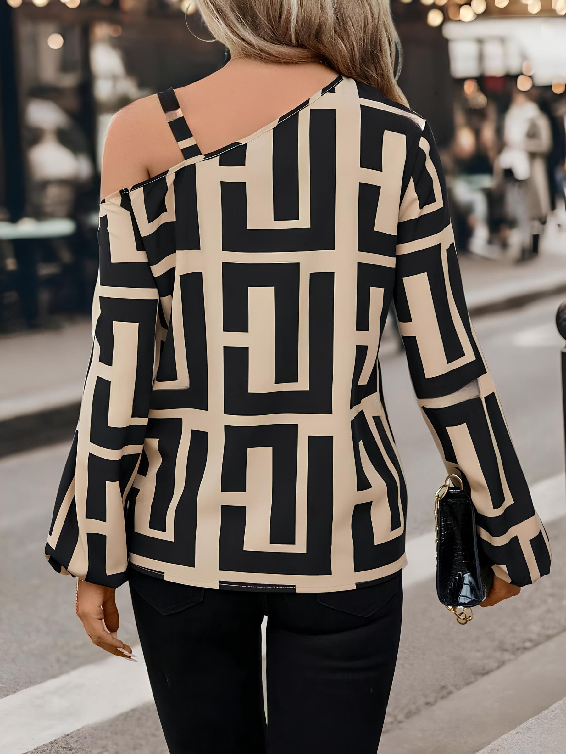 Blusa Feminina Gola Assimétrica Antonella