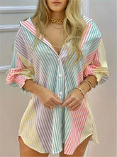 Camisa Feminina com Estampa Listrada Colorida