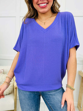 Último Dia: Compre 1 e Leve 2 – Blusa Canelada com Decote em V