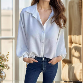 [COMPRE 1 E LEVE 2] Camisa Letizia™ em Viscose com Toque Sedoso e Mangas Morcego / Para Mulheres que Escolhem o Conforto sem Abrir Mão do Encanto!