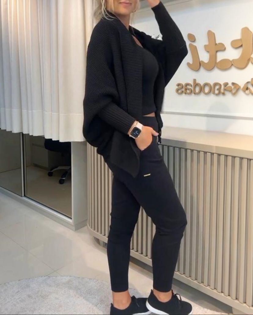 (Compre 1 e Leve 2) - Conjunto Sophia – Casaco + Cropped e Calça