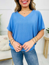 Último Dia: Compre 1 e Leve 2 – Blusa Canelada com Decote em V