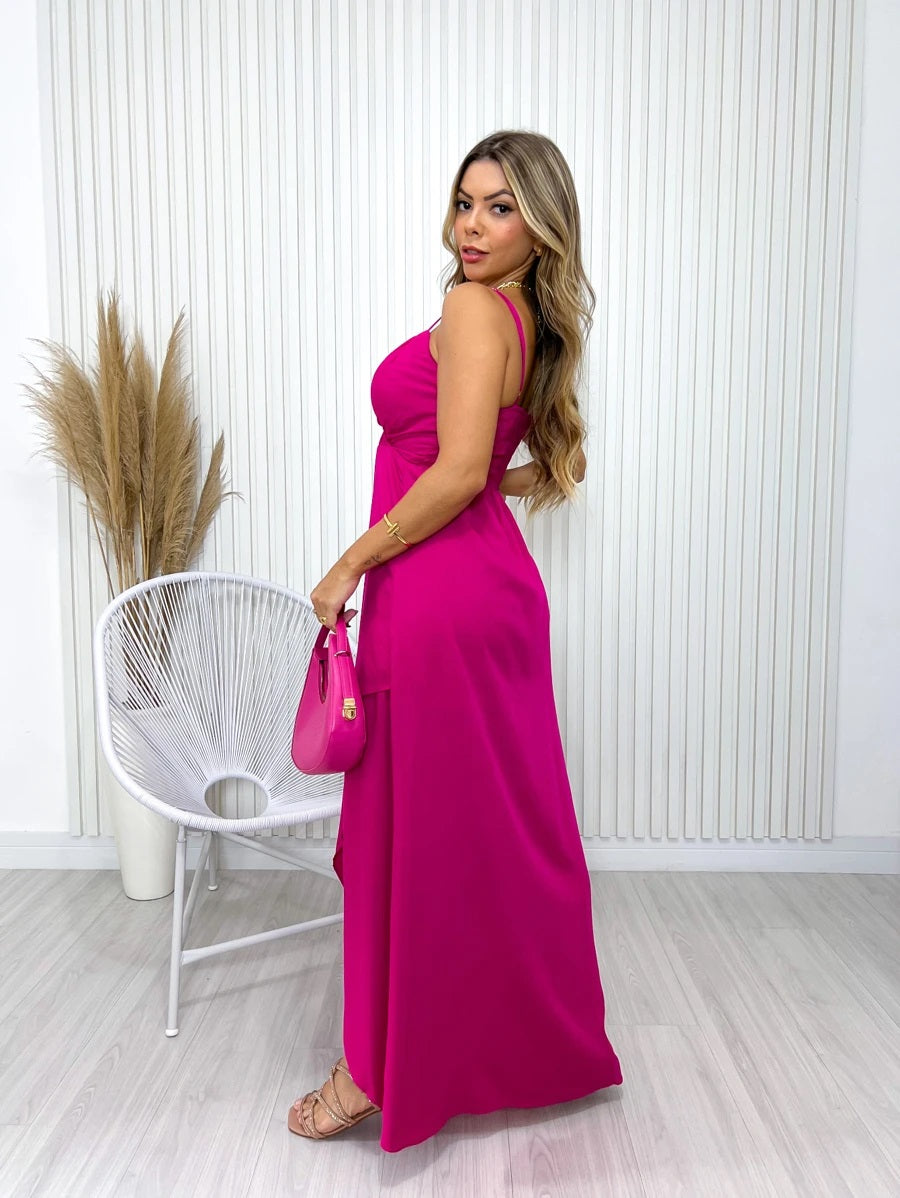 Vestido Longo Com Decote e Alças Ajustavéis